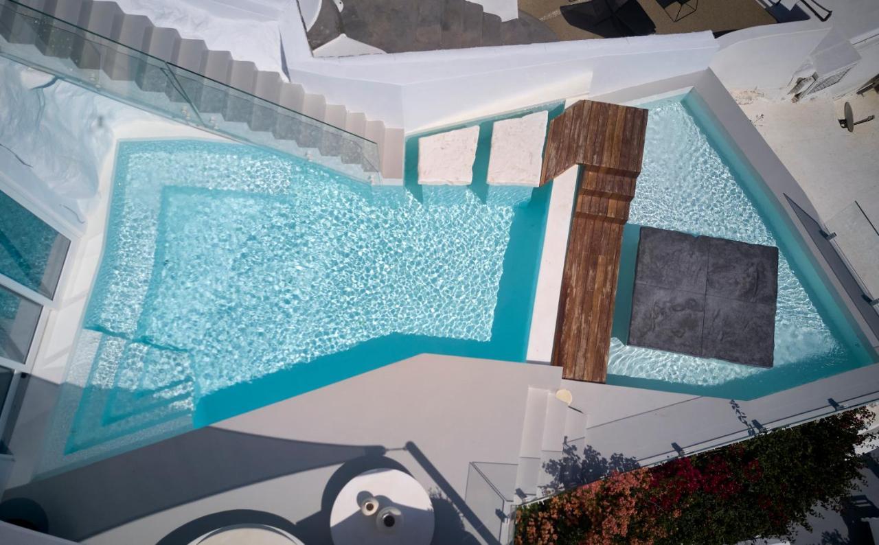 The Saint Hotel Oia  Exterior photo
