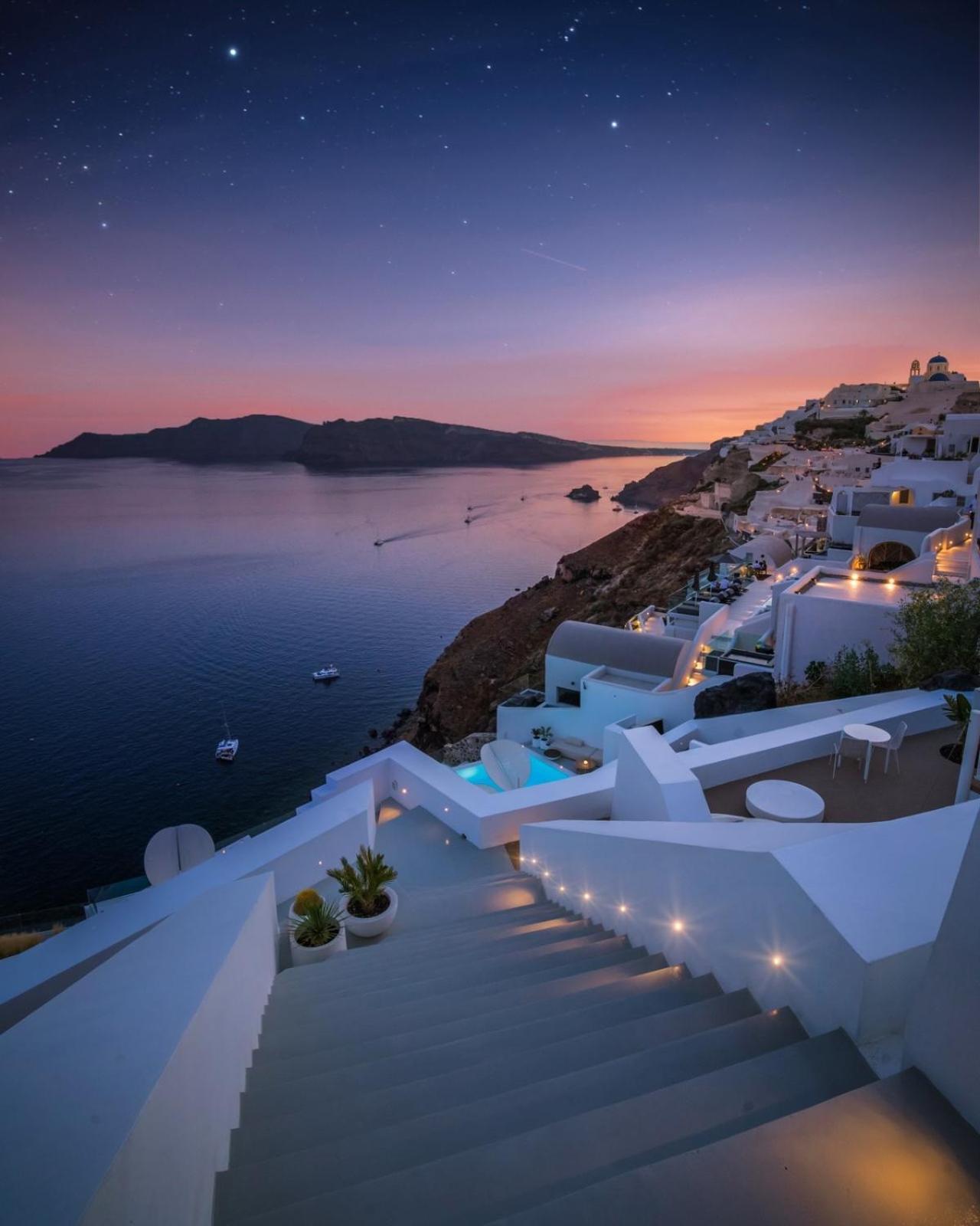 The Saint Hotel Oia  Exterior photo