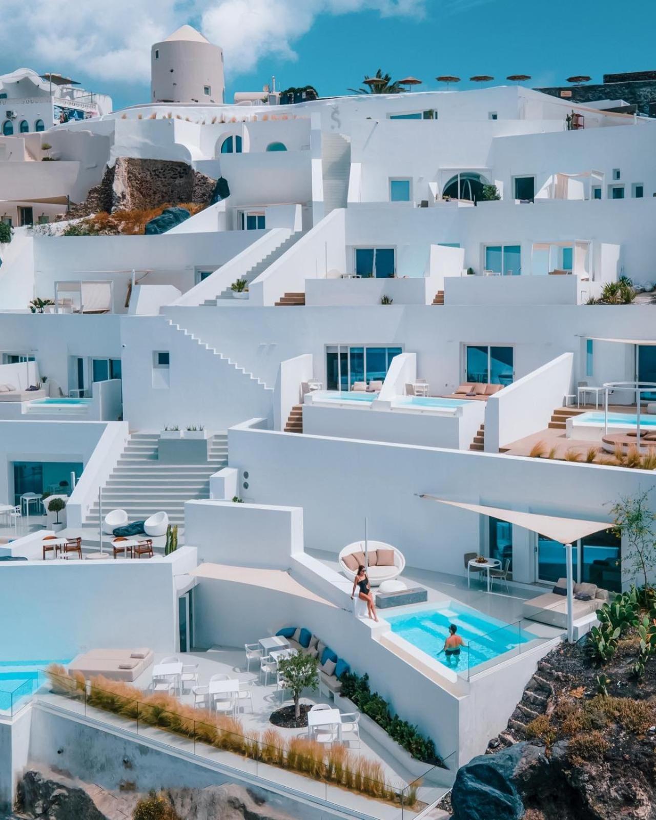 The Saint Hotel Oia  Exterior photo