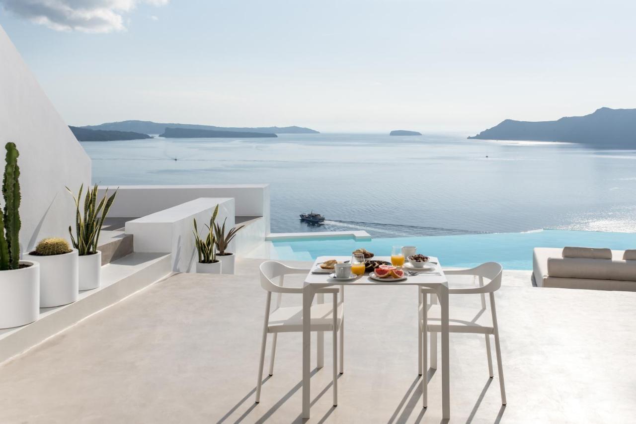 The Saint Hotel Oia  Exterior photo