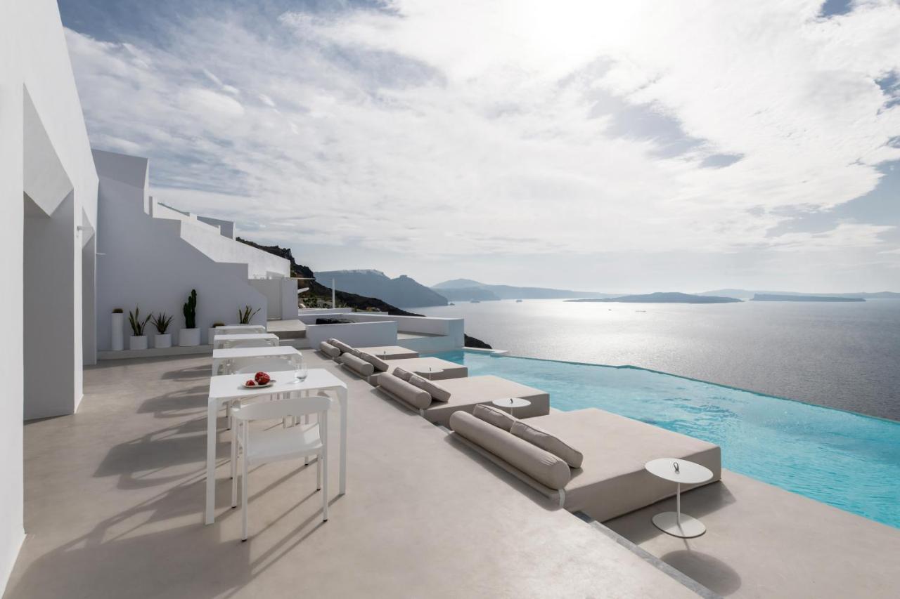 The Saint Hotel Oia  Exterior photo