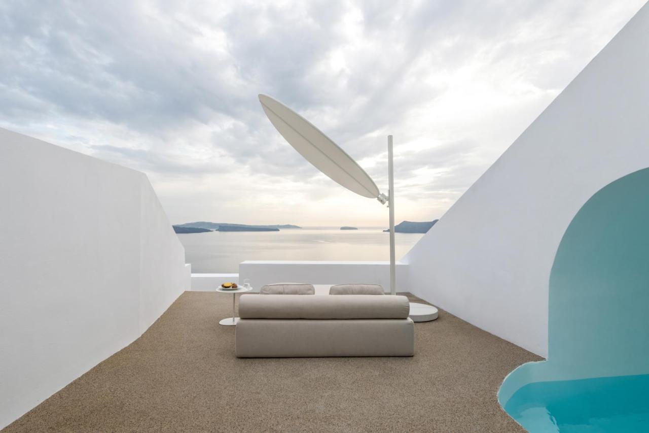 The Saint Hotel Oia  Exterior photo