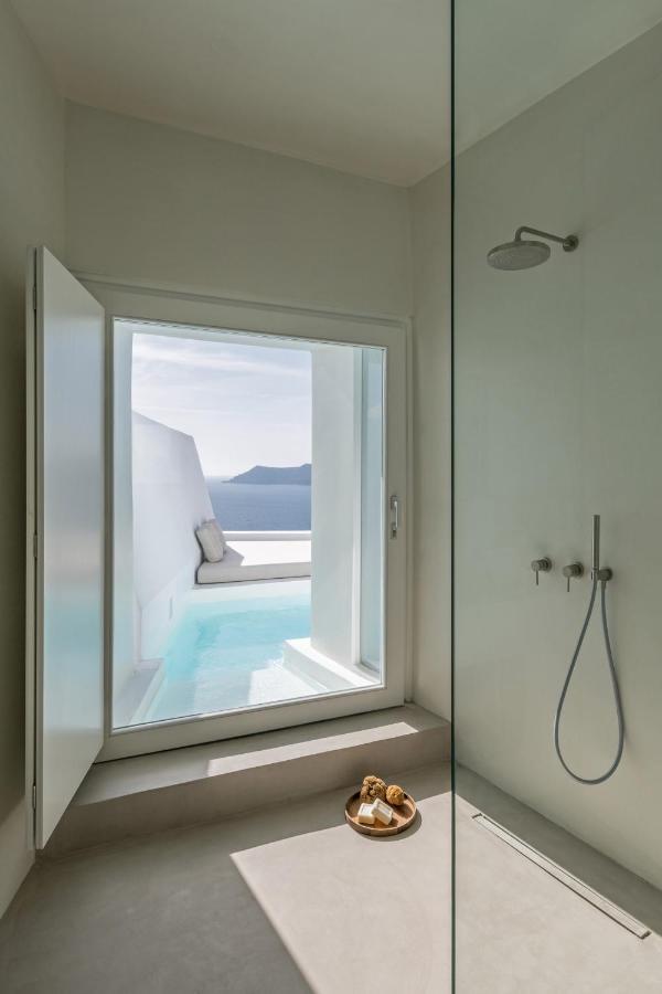 The Saint Hotel Oia  Exterior photo